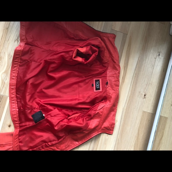 Red stretchy leather jacket - Picture 7 of 9